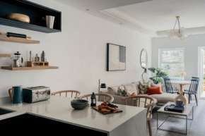 Dorothy Apartments - 3 Bed Ground Floor Apartment & Garden - Battersea